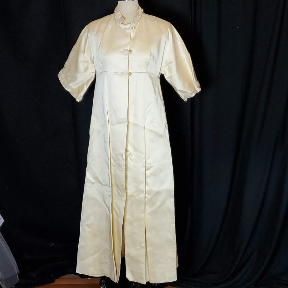 Vtg heavy satin bridal coat, S/M, cream, wedding
